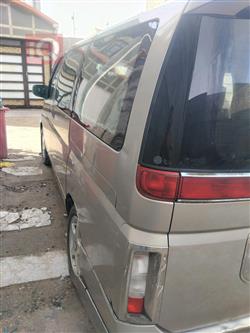 نيسان الجراند